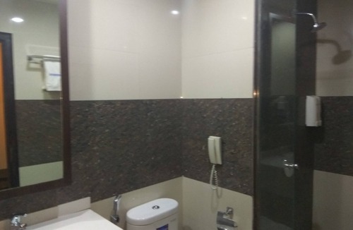 Panakkukang Hotel | Continent Centrepoint Hotel Makassar