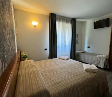 Lovere Hotel | Continental Hotel