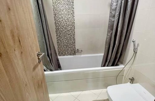 Jumeirah Beach Residence Apartment | Continental Tower, Dubai Marina - Bright & Elegant 1 Bedroom