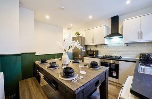 Wyken House | Contractors Accommodation in Coventry by Prospergress Property