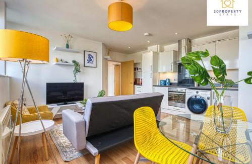 Basingstoke Apartment | Contractors and Relocations Haven with Parking