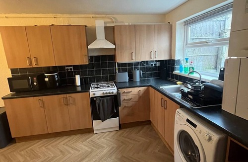 Stonnall Apartment | Contractors | NHS | Business | NEC | Airport