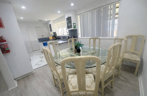Werrington House | Contractors Welcome | Spacious 4BR+Free Parking