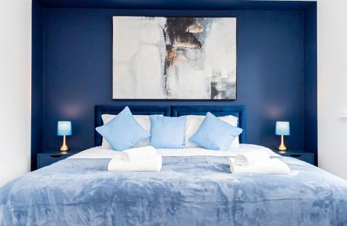 Sherborne St. John House | Contractors Wow! 5 Bedrooms 10 Guests Free Parking