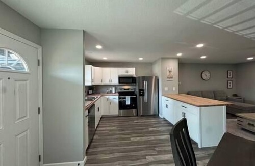Macon House | Convenience Haven/Modern 3BR 2BA Home in Macon, MO, Briggs Convenience Haven