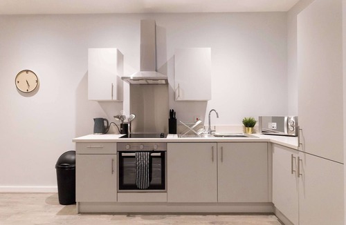 Crosby Apartment | Convenient 2 Bed Apartment in Waterloo, Liverpool