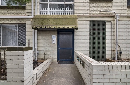Flemington Apartment | Convenient 2-Bed Retreat in Flemington