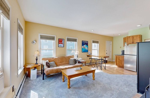 Proctorsville Condo | Convenient 3BR condo, close to Okemo, wifi, TV, village dining & walking