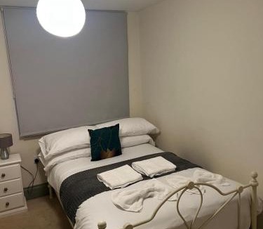 Headingley Apartment | Convenient 4BED Budget Apartment in Headingley