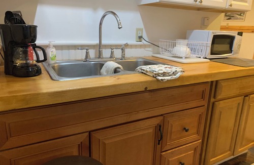 Stowe Apartment | Convenient and Cool Stowe Studio