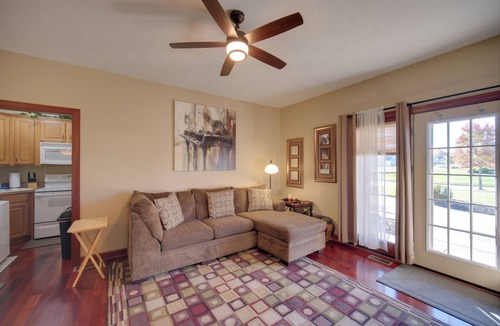 Highland Heights Apartment | Convenient Apt 2 Mi to North Chagrin Hiking!
