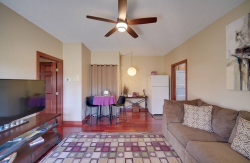 Highland Heights Apartment | Convenient Apt 2 Mi to North Chagrin Hiking!