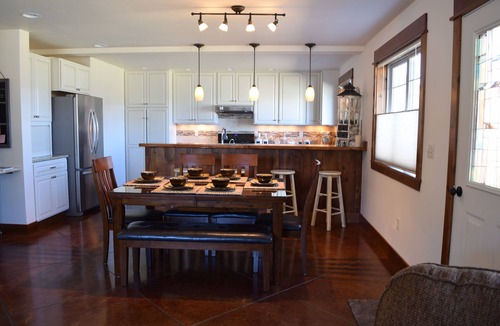 Bozeman House | Convenient & Clean 3 Bed 3 Bath Town Home In Central Bozeman Location