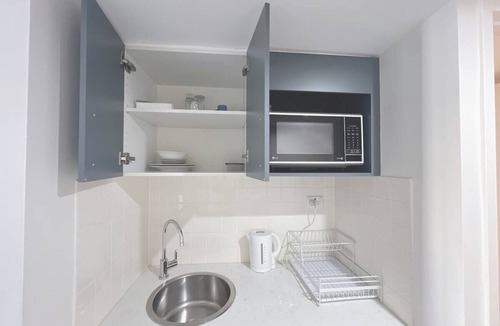 Chatswood Apartment | Convenient Comfy Studio Next to Chatswood Station