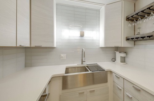 Lawrence Condo | Convenient Condo 8 Mi to Dtwn Indianapolis!