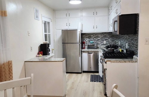 Silver Spring House | Convenient/family friendly home with yard driveway