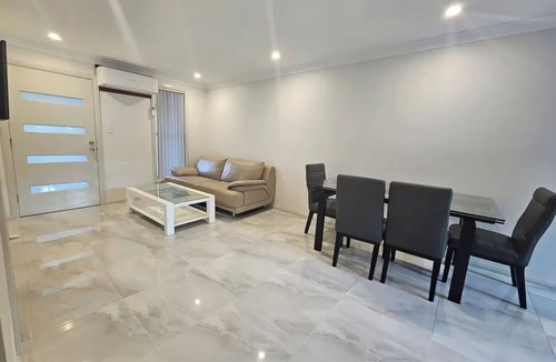 Cabramatta House | Convenient new private entire home in the heart of Little Saigon.