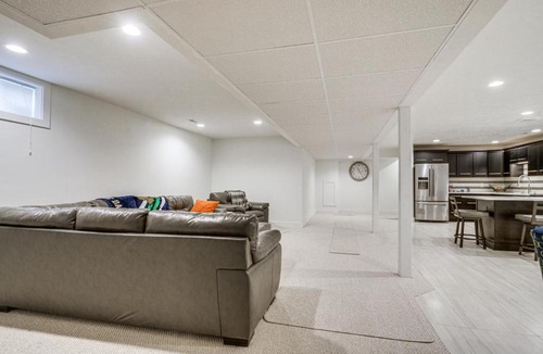 Northeast South Bend Apartment | Convenient North Bend Apt: Half-Mi to Notre Dame!