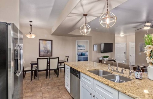 Parkwood Ranch Condo | Convenient & Peaceful Condo, Amazing View, Hot Tub