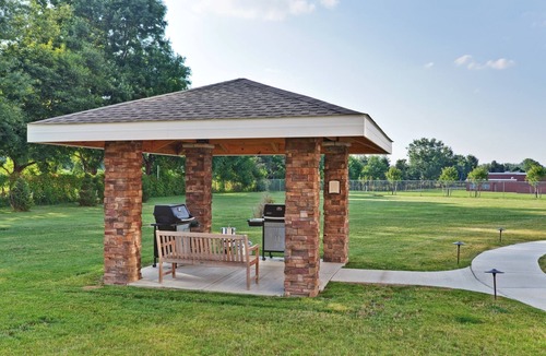 West Seneca Apartment | Convenient Queen Studio w/Full Kitchen Nr Buffalo