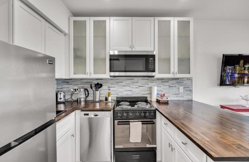 Croissant Park Apartment | Convenient Quiet Retreat in Prime Location
