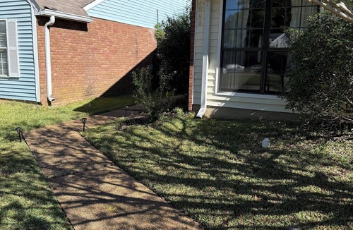 Ridgeland House | Convenient & Renovated 2BD/2BA house near Reservoir, Fenced Backyard, King Bed