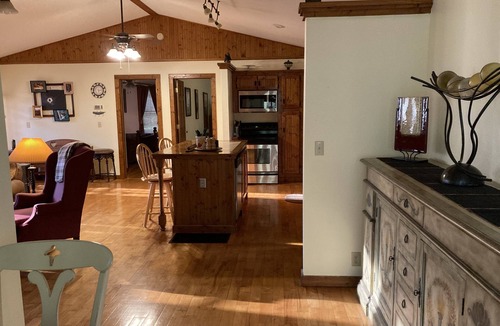 Franklin House | Convenient/Restful Mountain Get-away