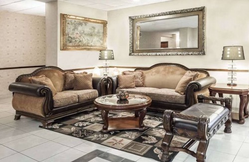 Tyler Hotel | Convenient Room Designed for Comfort + Free Breakfast + Near Everything in Tyler