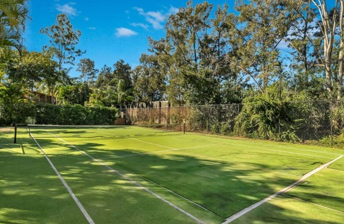 Mount Ommaney Apartment | Convenient self-catering unit
