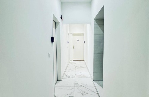 Liesing Apartment | Convenient Stay for Two Near Atzgersdorf