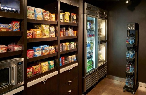 Brookfield Hotel | Convenient Stay in Brookfield! 3 Spacious Units, Pets Allowed, Indoor Pool!