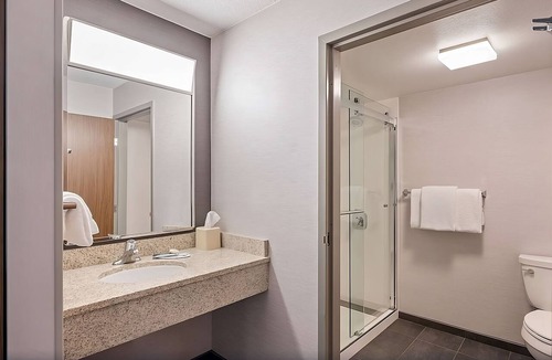Pleasant Hill Hotel | Convenient Stay, Superb Location! 3 Relaxing Units, Close to Walden Park