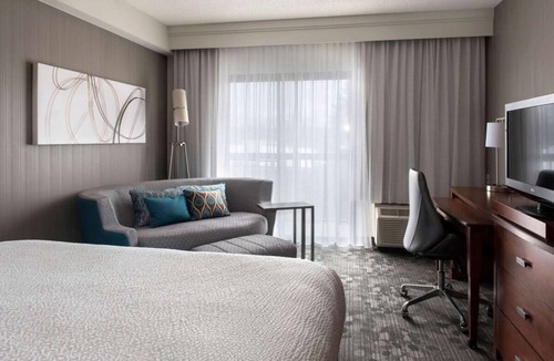 Milford Hotel | Convenient Stay, Superb Location! Pet-friendly Accommodation, Indoor Pool!