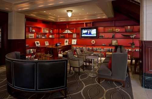 Downtown Austin Hotel | Convenient Stay! THREE Relaxing Units, Pet-friendly, Indoor Swimming Pool!