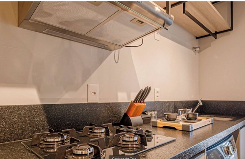 Anita Garibaldi Apartment | Convenient Stay with Wi-Fi and Comfort MIN201