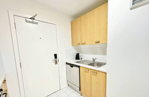 Auckland Central Business District Apartment | Convenient Studio Steps from AUT University