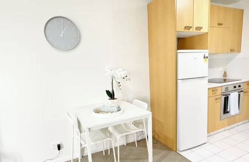 Auckland Central Business District Apartment | Convenient Studio Steps from AUT University