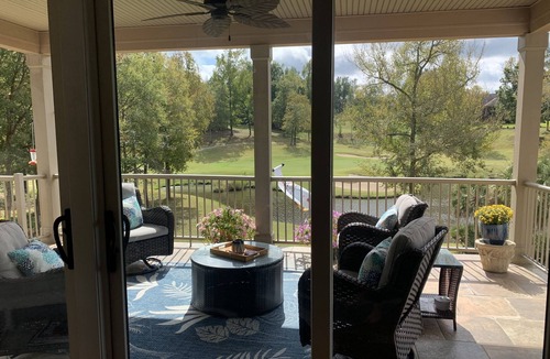 North Augusta House | Convenient to Masters Tournament. Home overlooks golf course/water.
