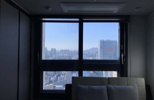 Seongnae-dong Apartment | Convenient transportation in downtown Daegu,South Korea,with breakfast included