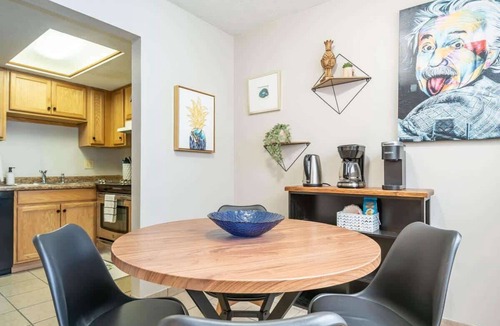 Bloomington Condo | Convenient Wayfarer’s Rest