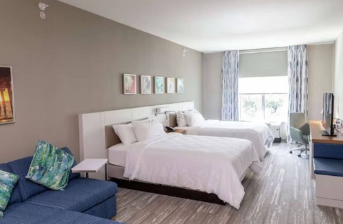 Wesley Chapel Hotel | Convenient Wesley Chapel Stays | Near I-75, Dining & Tampa Fun - 4 Units