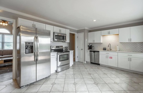 East Brainerd House | Conveniently Located Home in Chattanooga