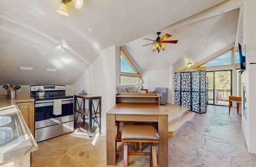 Durango House | Conveniently located home w/full kitchen, wifi & private w/d