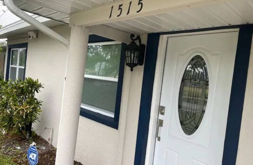 Orlando House | Conveniently located near downtown Orlando