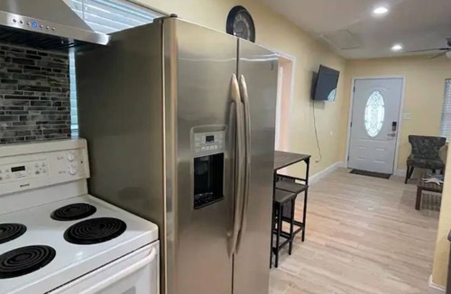 Orlando House | Conveniently located near downtown Orlando