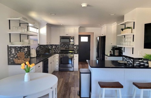 Bremerton House | Conveniently located 3 bed in Bremerton with deck