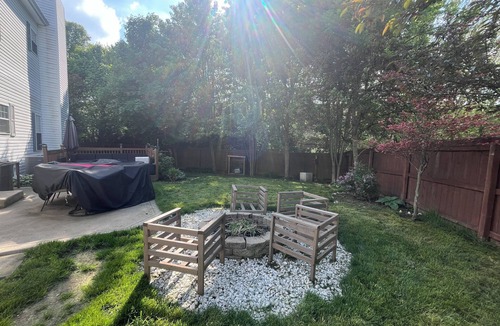Fort Wayne House | Conveniently located home w/private backyard!
