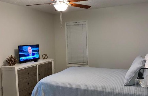 Lake Charles Apartment | Conveniently located South Lake Charles Apartment