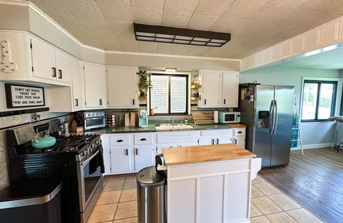 Sewickley House | Conveniently located ranch style home in the North Hills of Pittsburgh!