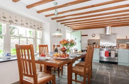 Haverfordwest House | Converted Buttery Cottage in Pembrokeshire